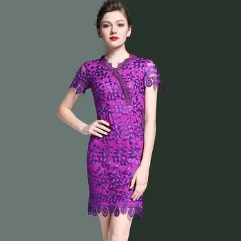 European 2018 summer new V-neck women's embroidery temperament lady Slim lace mini dress red purple short sleeve floral dresses
European 2018 summer new V-neck women's embroidery temperament lady Slim lace mini dress red purple short sleeve floral dresses