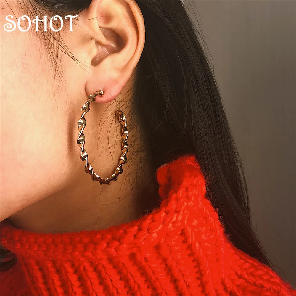 SOHO 2019 Vintage Spiral New Oversize 5CM Women Hoop Earrings Big Circle European Brand Popular Lady Party Jewelry Brincos 
SOHO 2019 Vintage Spiral New Oversize 5CM Women Hoop Earrings Big Circle European Brand Popular Lady Party Jewelry Brincos