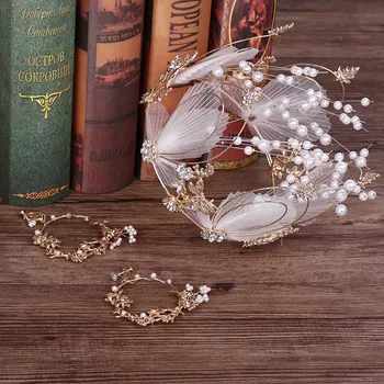 Exquisite White Feather Design Alloy Crown Round Earrings Wedding Jewelry Set Luxury Imitation Pearl Headwear XH
Exquisite White Feather Design Alloy Crown Round Earrings Wedding Jewelry Set Luxury Imitation Pearl Headwear XH