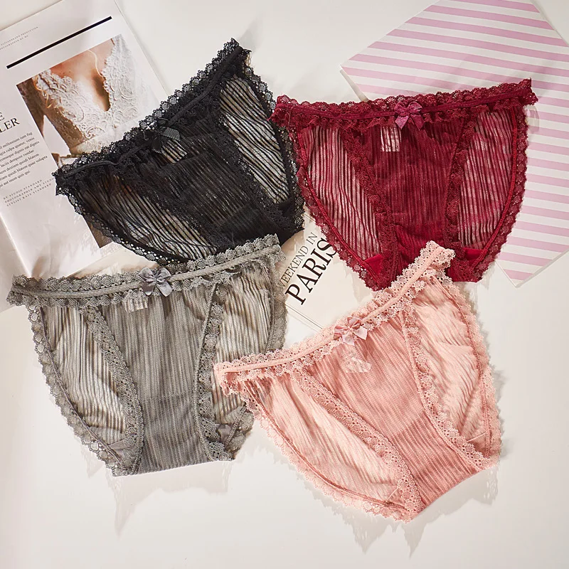 Sexy Lace Women's Underwear No Trace Low Waist Ladies Sexy Lingerie And Cotton Mesh Hollow Breathable Briefs
Sexy Lace Women's Underwear No Trace Low Waist Ladies Sexy Lingerie And Cotton Mesh Hollow Breathable Briefs