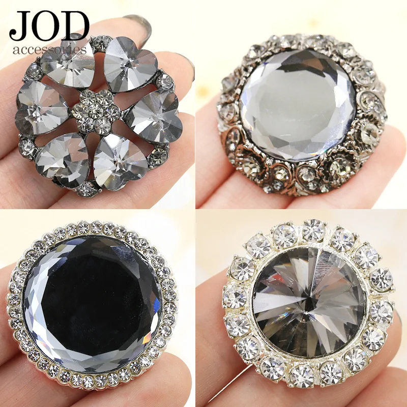 Female Black Diamond Rhinestone Buttons Star Flower Decorative Buckle Mink Fur Coats Cardigan Sweater Buckle Big Metal Buttons @ 
Female Black Diamond Rhinestone Buttons Star Flower Decorative Buckle Mink Fur Coats Cardigan Sweater Buckle Big Metal Buttons @