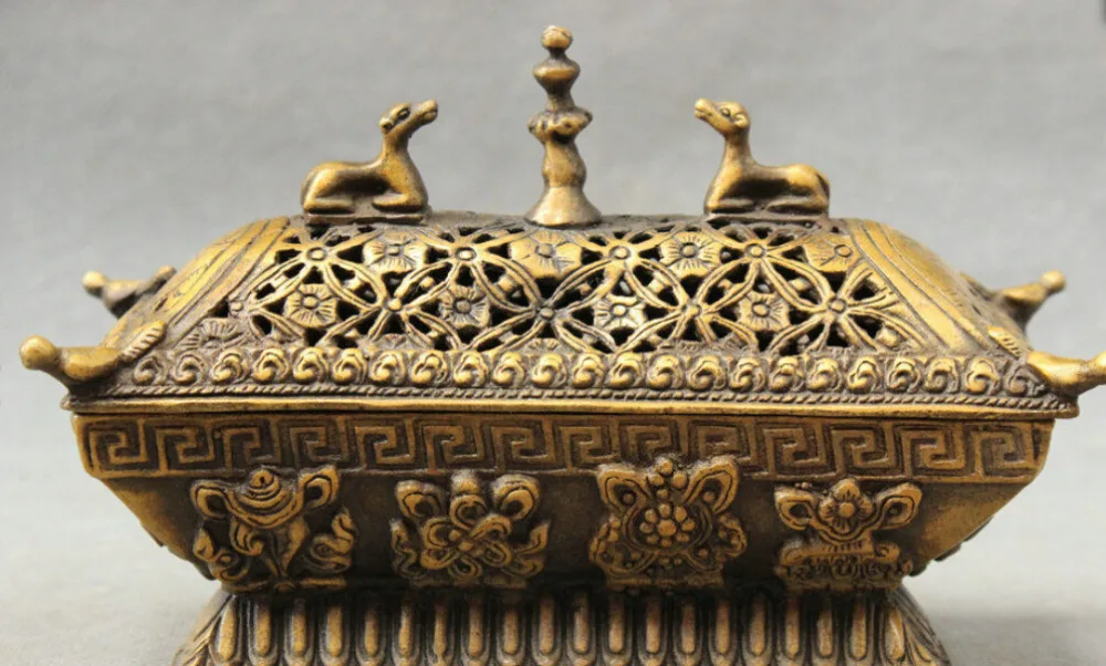 Tibet Bronze Buddhism 8 Auspicious Symbol Statue Vajra Box Incense Burner Censer
Tibet Bronze Buddhism 8 Auspicious Symbol Statue Vajra Box Incense Burner Censer