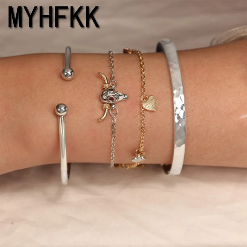 MYHFKK4pcs / 1set Women's Bracelet Gold Silver Heart Shaped Metal Multilayer Bull Head Bracelet Bohemian Women's Jewelry SL012
MYHFKK4pcs / 1set Women's Bracelet Gold Silver Heart Shaped Metal Multilayer Bull Head Bracelet Bohemian Women's Jewelry SL012