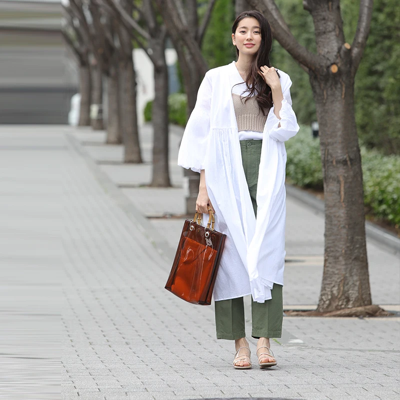 2019 autumn and winter new bamboo handle transparent PVC mother bag leisure bag portable tote bag
2019 autumn and winter new bamboo handle transparent PVC mother bag leisure bag portable tote bag