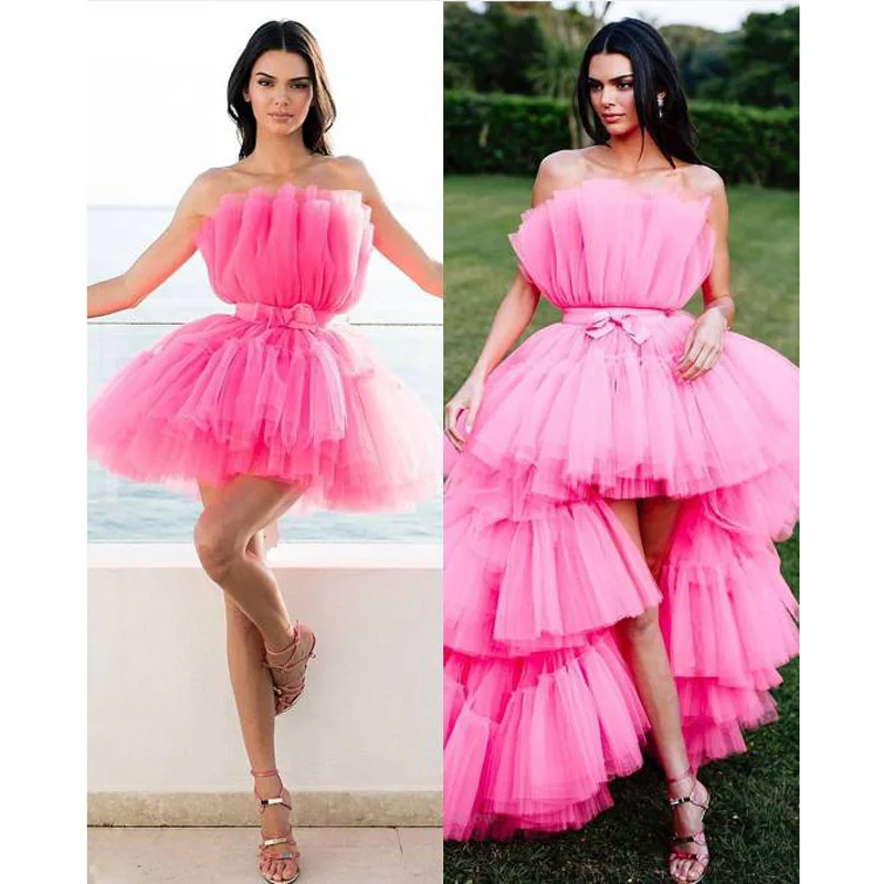 2019 Tiered Tulle Dress Hi Low Fuchsia Off the Shoulder Long Prom Gowns Formal Dress with Detachable Train Tulle Chic Party Wear
2019 Tiered Tulle Dress Hi Low Fuchsia Off the Shoulder Long Prom Gowns Formal Dress with Detachable Train Tulle Chic Party Wear