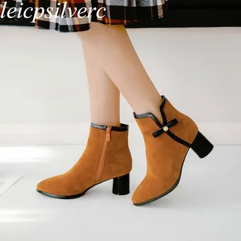 Women Boots Autumn Winter High Heel Warm Flock Pointed Toe Butterfly-knot Zip Ankle Chelsea Shoes 2018 Sexy Fashion Black Brown
Women Boots Autumn Winter High Heel Warm Flock Pointed Toe Butterfly-knot Zip Ankle Chelsea Shoes 2018 Sexy Fashion Black Brown