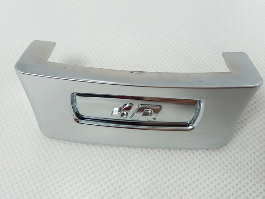 Chrome Multifunctional Steering Wheel Paillette MFSW Chrome Cover for VW Touran Jetta Passat B6 Golf 5 mk5 Polo 1Q0 419 685 C
Chrome Multifunctional Steering Wheel Paillette MFSW Chrome Cover for VW Touran Jetta Passat B6 Golf 5 mk5 Polo 1Q0 419 685 C