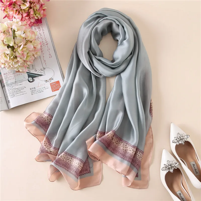 2019 free shipping summer women beautiful scarves soft long print silk scarves lady shawl and wrap designer pashmina beach Hijab
2019 free shipping summer women beautiful scarves soft long print silk scarves lady shawl and wrap designer pashmina beach Hijab
