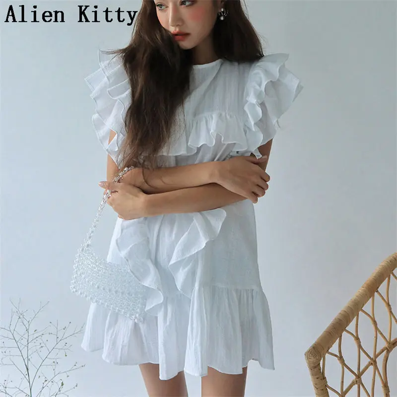 Alien Kitty New Design Sweet Solid Ruffles Sleeveless Summer O-Neck Empire Sexy Loose Fresh Casual All-Match Mini Dress 2 Colors
Alien Kitty New Design Sweet Solid Ruffles Sleeveless Summer O-Neck Empire Sexy Loose Fresh Casual All-Match Mini Dress 2 Colors