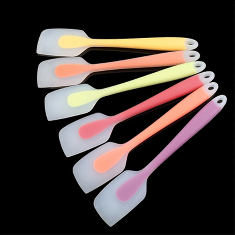 DIY Baking Tool Transparent Silicone Cream Scraper High Temperature Resistance Cake Scraper Kitchen Accessories Multiple Colour
DIY Baking Tool Transparent Silicone Cream Scraper High Temperature Resistance Cake Scraper Kitchen Accessories Multiple Colour