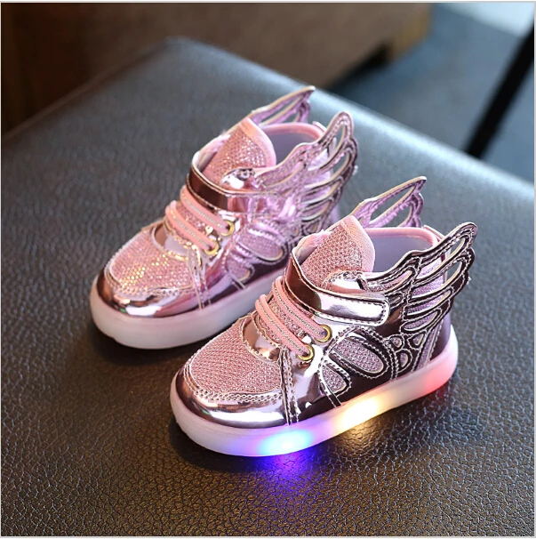 Children shoes with light 2017 Fashion glowing sneakers boys little girls shoes wings canvas flats spring kids light up shoes
Children shoes with light 2017 Fashion glowing sneakers boys little girls shoes wings canvas flats spring kids light up shoes