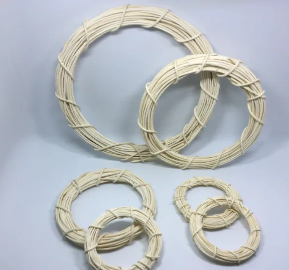 Home decoration white rattan ring Indonesian vine Christmas rattan ring naked circle wedding celebration 10cm
Home decoration white rattan ring Indonesian vine Christmas rattan ring naked circle wedding celebration 10cm