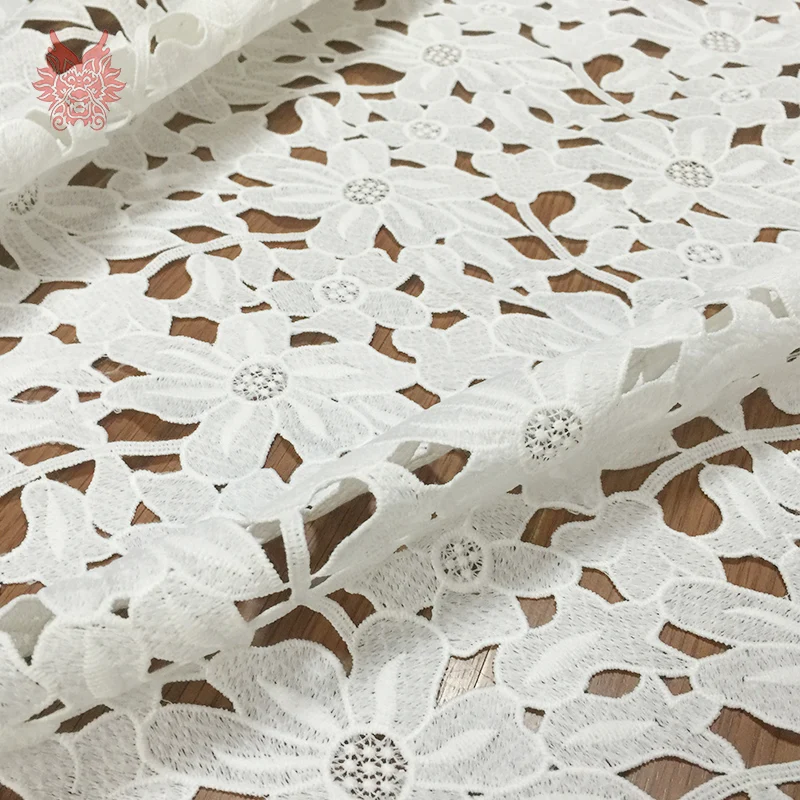 Elegant cutout Lotus leaf embroidery lace fabric for dress skirt hollow out lace fabric for sewing cloth tela tejido SP3175
Elegant cutout Lotus leaf embroidery lace fabric for dress skirt hollow out lace fabric for sewing cloth tela tejido SP3175