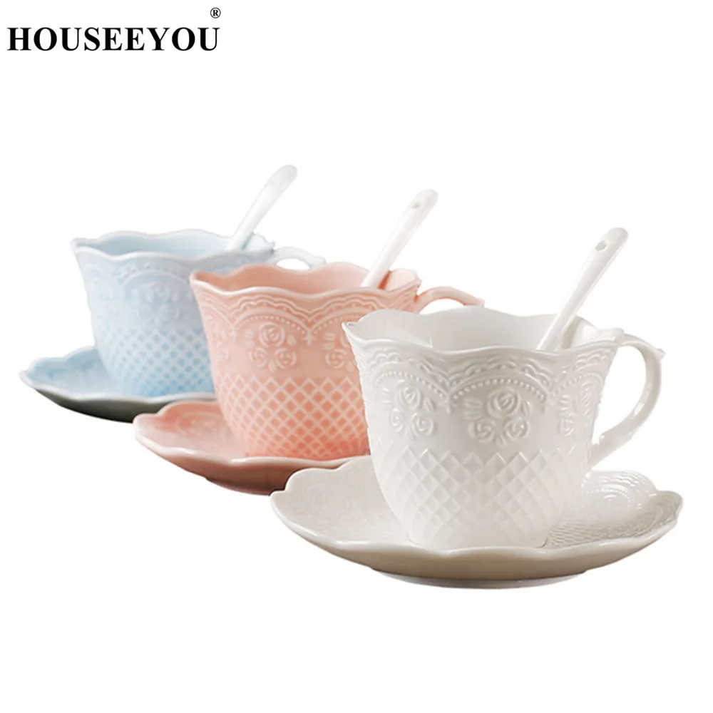 HOUSEEYOU European Emboss Rose Style Coffee Cup Saucer Set Teacups Simple British Afternoon Tea Cup Bar Home Office Drinking
HOUSEEYOU European Emboss Rose Style Coffee Cup Saucer Set Teacups Simple British Afternoon Tea Cup Bar Home Office Drinking