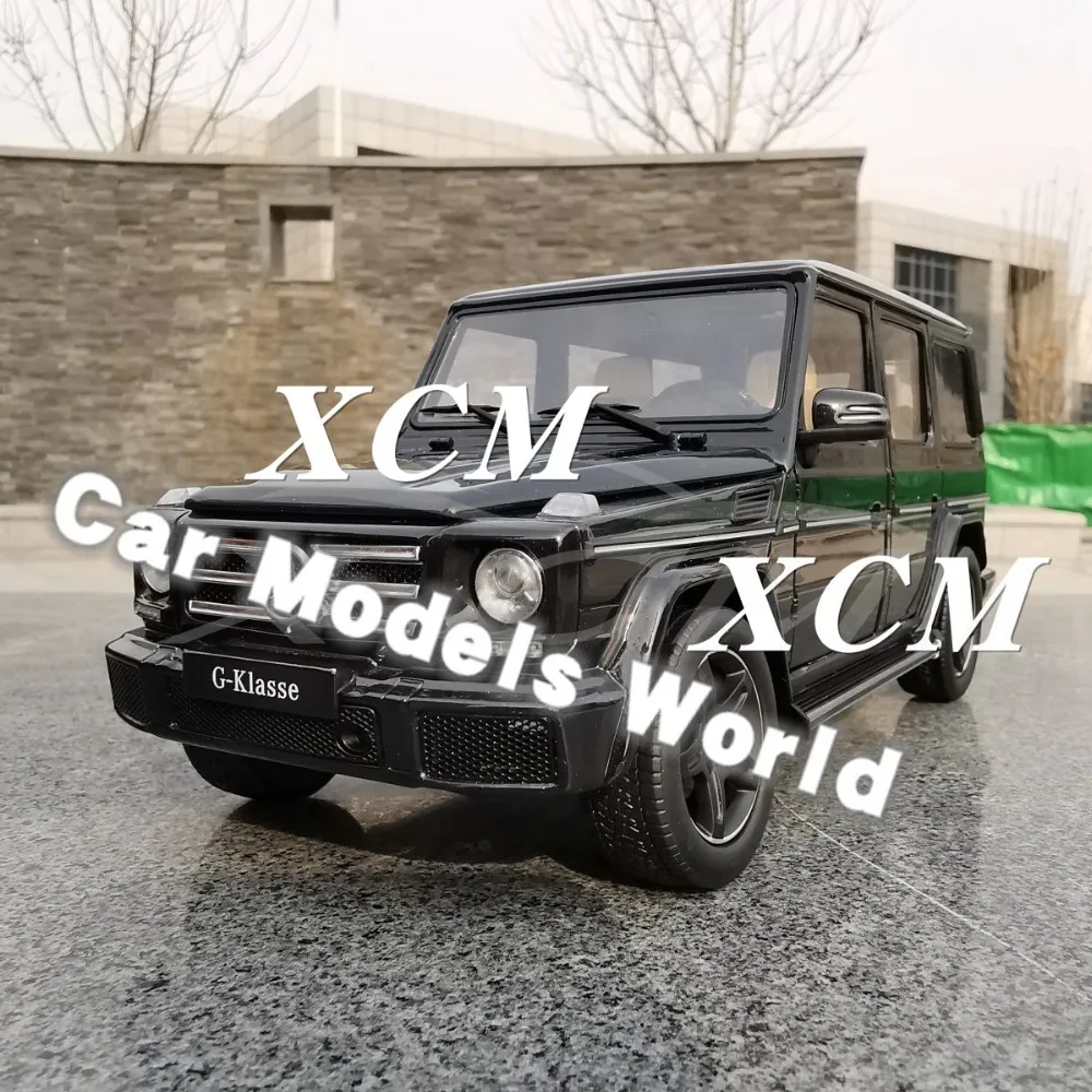 Модель автомобиля под давлением для iScale G-Class G-klase (черный) 1:18 + небольшой подарок! |