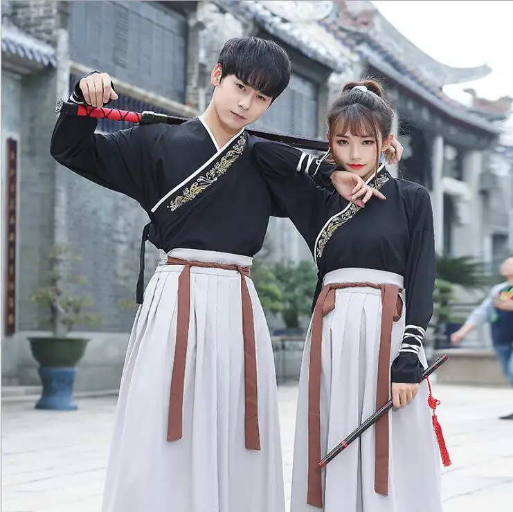 Original traditional Hanfu embroidered cross neckwear swords man woman style dress uniform Special costume Guangdong embroidery
Original traditional Hanfu embroidered cross neckwear swords man woman style dress uniform Special costume Guangdong embroidery