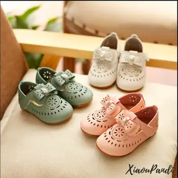 2018 new children's small shoes girls hollow baby breathable princess shoes in the children's casual shoes cute shoes
2018 new children's small shoes girls hollow baby breathable princess shoes in the children's casual shoes cute shoes