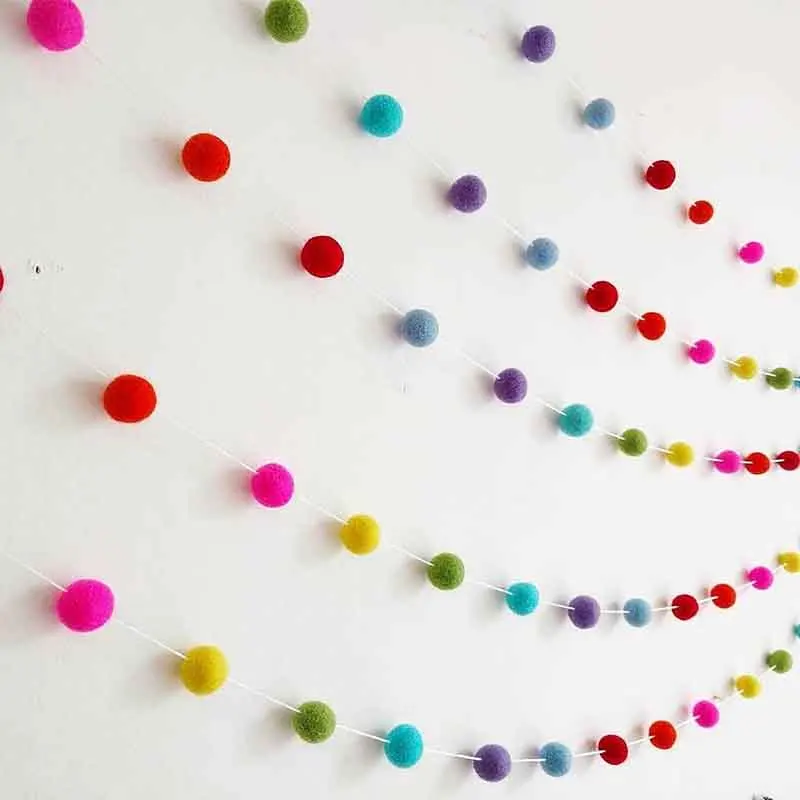Wool Felt Ball String Ornament Girls Room Decor Hair Ball Hanging Pendant Garland Pom Kids Home Party Decoration Mixed Color
Wool Felt Ball String Ornament Girls Room Decor Hair Ball Hanging Pendant Garland Pom Kids Home Party Decoration Mixed Color