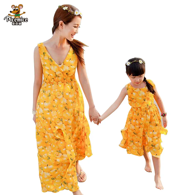 2019 Summer Style Mother Daughter Dresses Family Matching Outfits Girl Dress Vestidos for Girls & Women Flower Family Clothing
2019 Summer Style Mother Daughter Dresses Family Matching Outfits Girl Dress Vestidos for Girls & Women Flower Family Clothing
