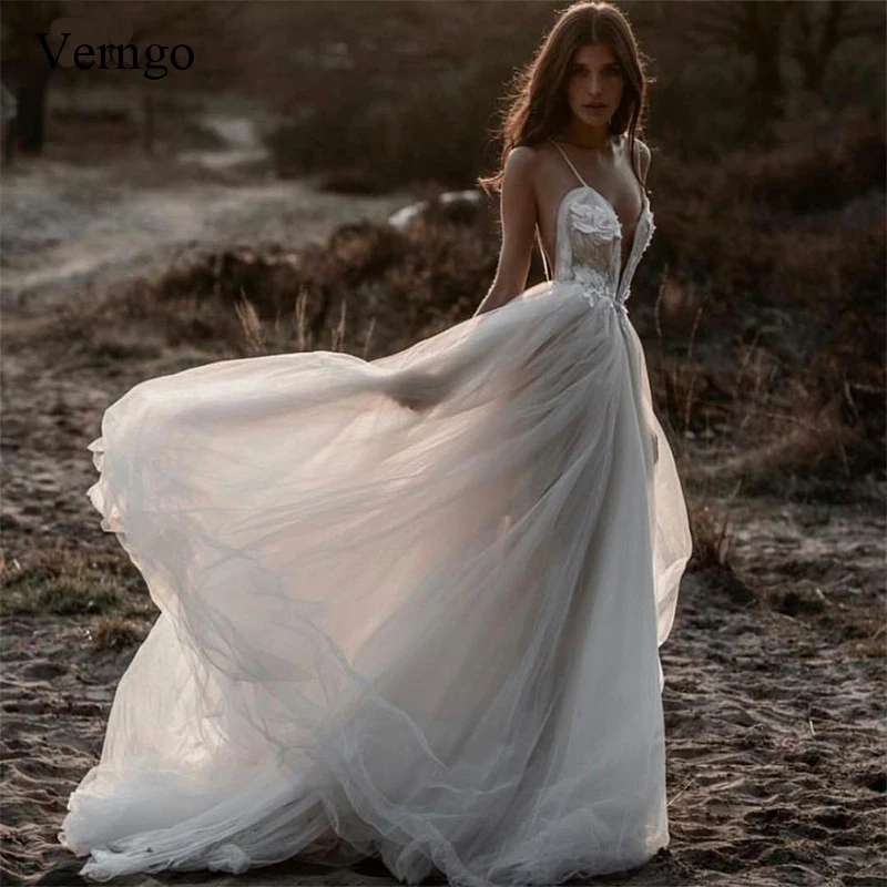 Verngo Tulle Appliques Wedding Dreess 2019 Long Summer Backless Bride Dress Wedding Gown Lace abiti da sposa
Verngo Tulle Appliques Wedding Dreess 2019 Long Summer Backless Bride Dress Wedding Gown Lace abiti da sposa