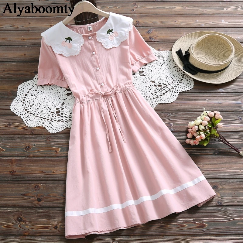 2019 Mori Girl Summer Women Pink Blue Dress Peter Pan Collar Fruit Embroidery Lace Up Femme Robe Sweet Kawaii Short Sleeve Dress
2019 Mori Girl Summer Women Pink Blue Dress Peter Pan Collar Fruit Embroidery Lace Up Femme Robe Sweet Kawaii Short Sleeve Dress