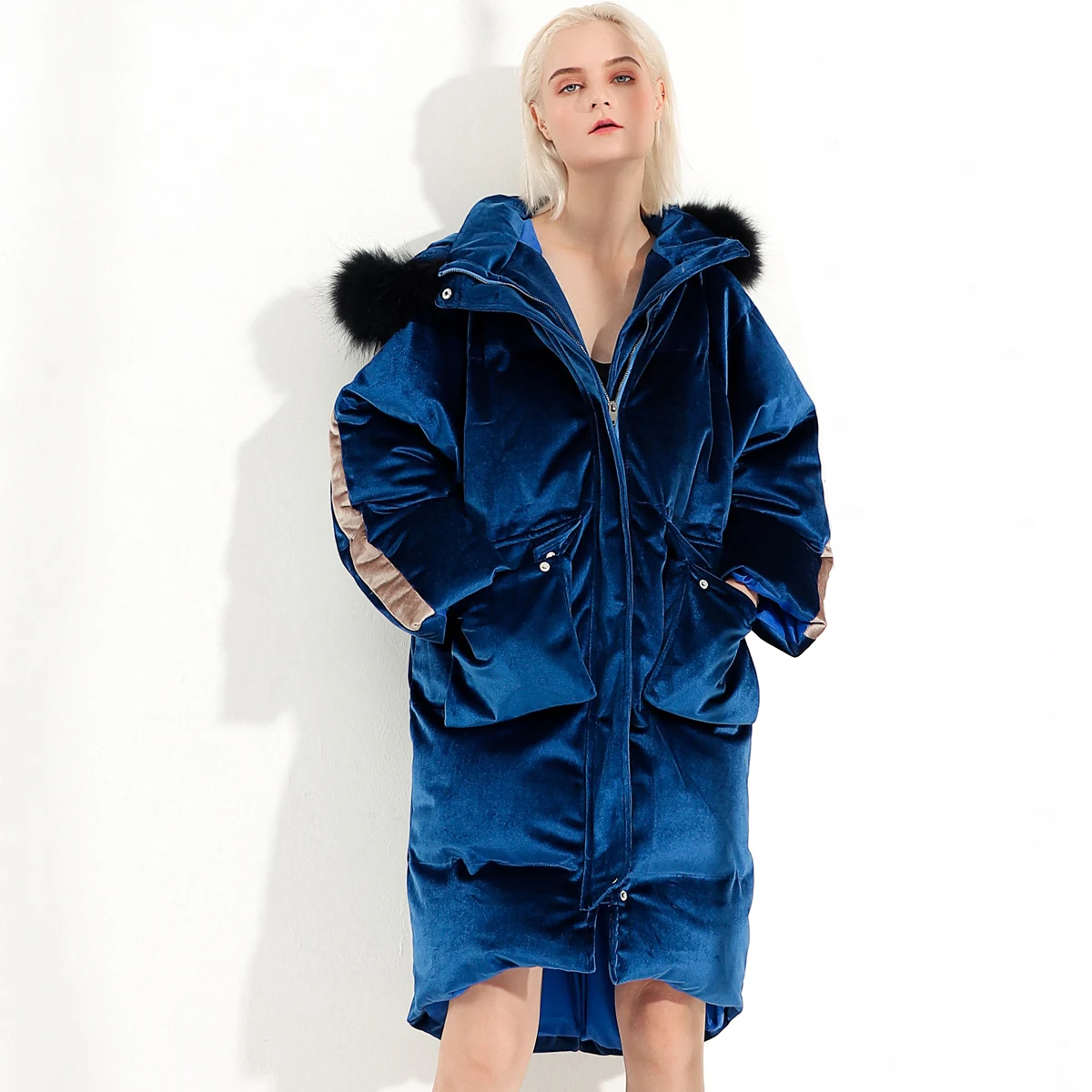 2019 Women Parka Winter Gold Velvet Jacket For Women Fashion Brand Hooded Fur Collar Thick Warm Cotton Padded Coats Overcoat
2019 Women Parka Winter Gold Velvet Jacket For Women Fashion Brand Hooded Fur Collar Thick Warm Cotton Padded Coats Overcoat