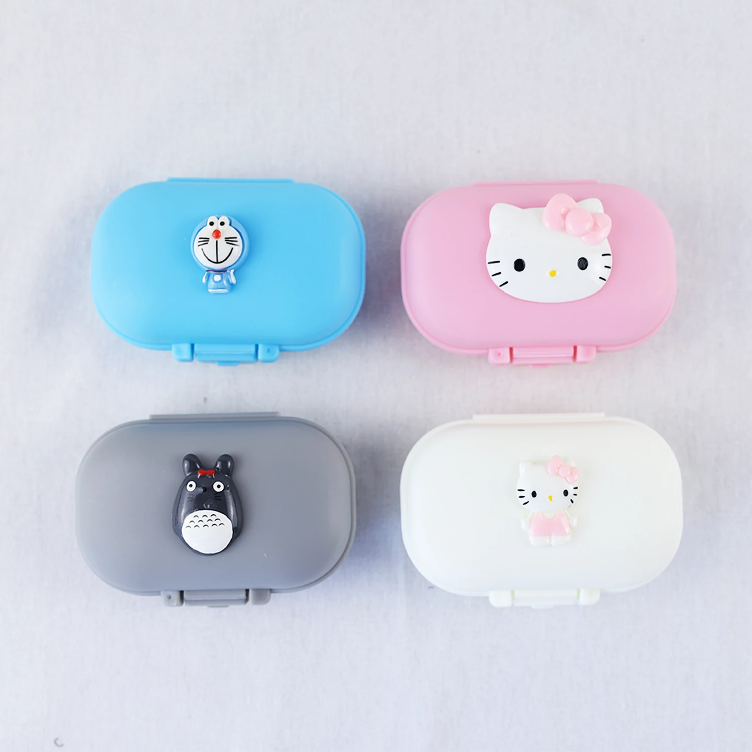 

Cartoon Pill box Mini Pills Organizer Case Portable 3 Grids Travel Medical Drugs Tablet Storage Container Medicine Box