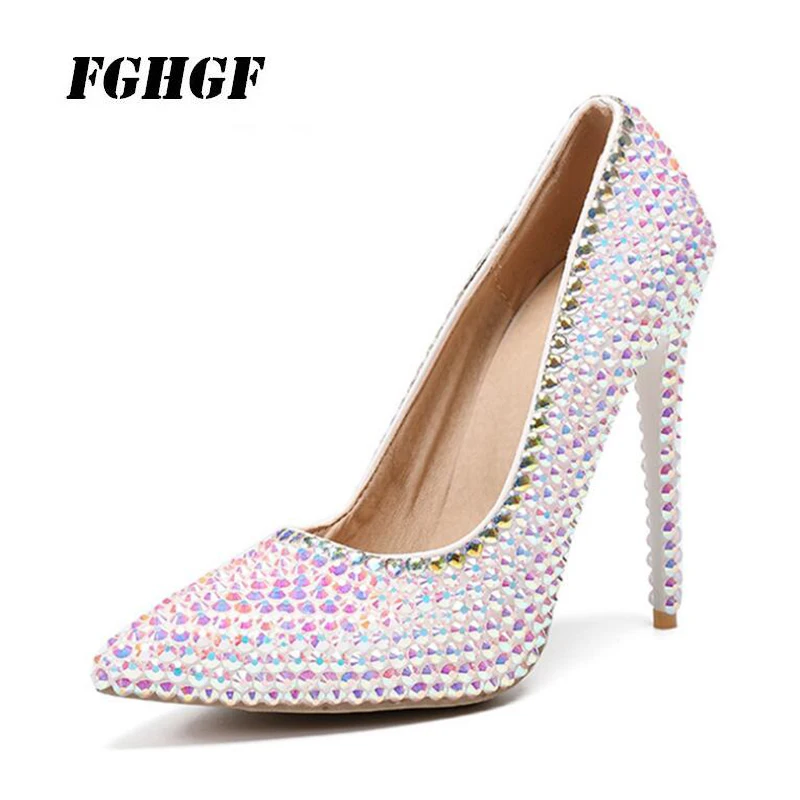 fashion High heels Wear shoes at a party Colorful water drill thin high heel pointed single shoe Big size 32 to 46
fashion High heels Wear shoes at a party Colorful water drill thin high heel pointed single shoe Big size 32 to 46