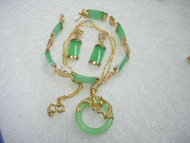 hot sell new - Wholesale JWEW6560 Noblest Green Jade 18K GP Bracelet Pendant Necklace Earring Set (A0511)
hot sell new - Wholesale JWEW6560 Noblest Green Jade 18K GP Bracelet Pendant Necklace Earring Set (A0511)