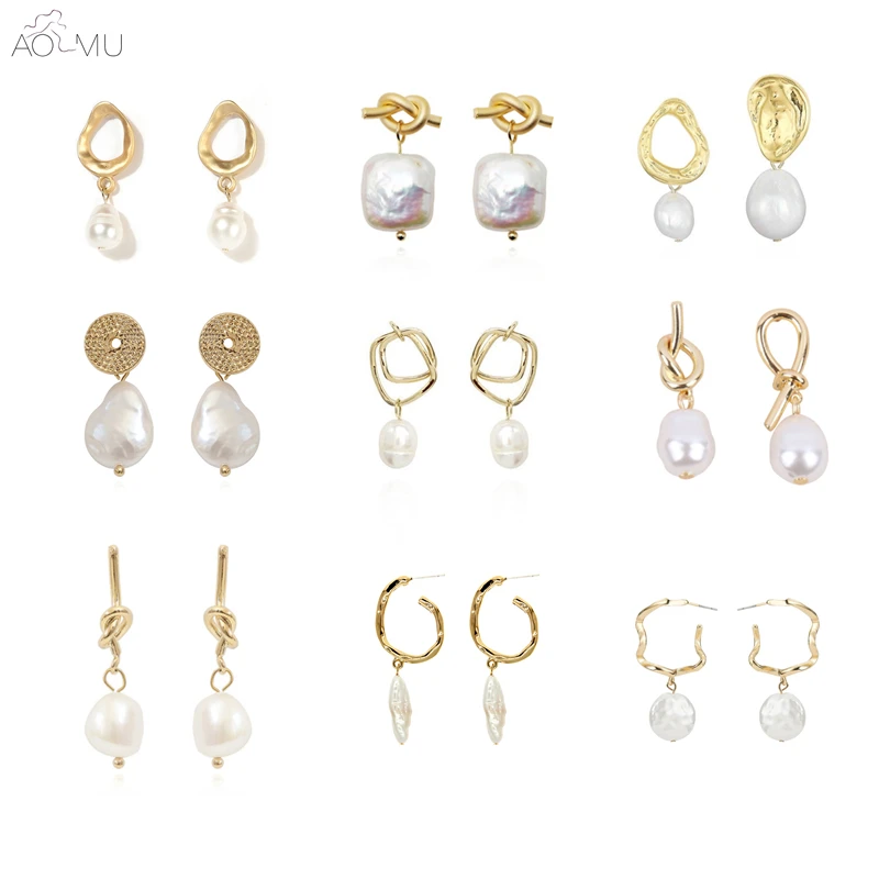 AOMU 2019 New Design Metal Gold Knot Geometric Irregular Natural Freshwater Pearl Long Drop Earrings for Women Girl Party Jewelr
AOMU 2019 New Design Metal Gold Knot Geometric Irregular Natural Freshwater Pearl Long Drop Earrings for Women Girl Party Jewelr