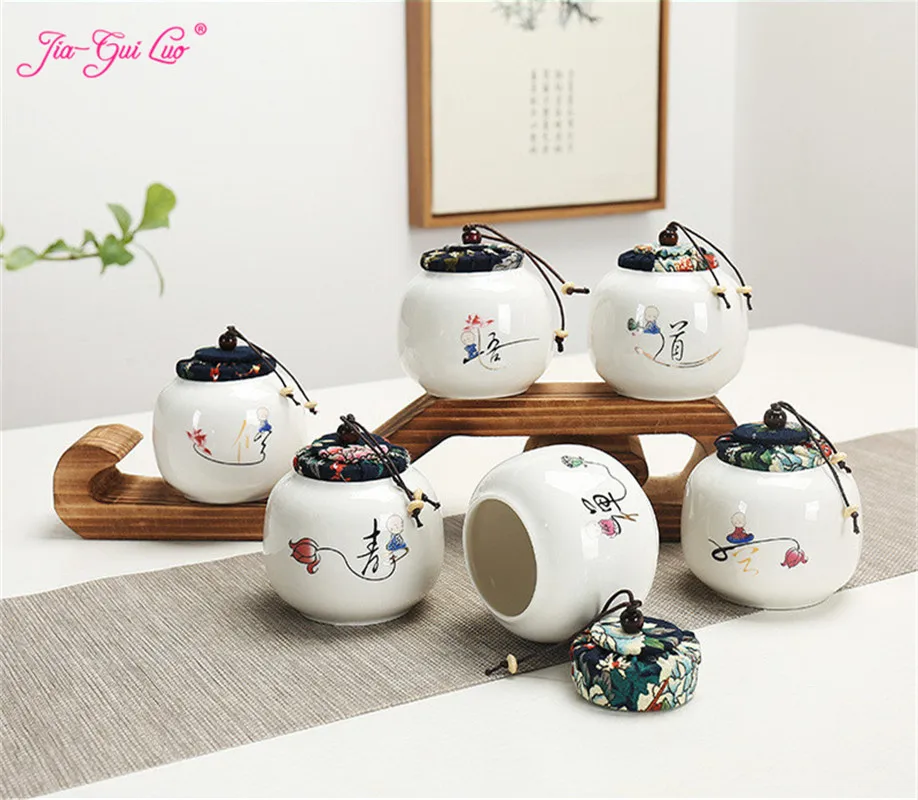 JIA-GUI LUO Ceramic tea box sealed storage supplies Tieguanyin Pu'er portable storage tank Kung Fu tea accessories D044
JIA-GUI LUO Ceramic tea box sealed storage supplies Tieguanyin Pu'er portable storage tank Kung Fu tea accessories D044