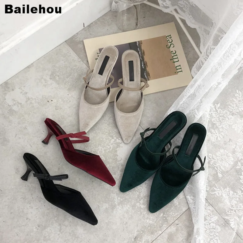 Bailehou Women Slippers Med Heel Shoes Slip On Mules Brand Pointed Toe Velvet Womoen Thick Heel Outdoor Slippers Elegant Slides
Bailehou Women Slippers Med Heel Shoes Slip On Mules Brand Pointed Toe Velvet Womoen Thick Heel Outdoor Slippers Elegant Slides