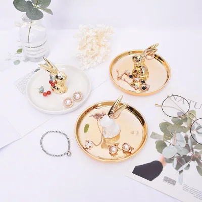 Porcelain Makeup Organizer Gold Rabbit Design Jewelry Box Dressing Table Cosmetic Organizer Ring Necklace Display Plate Holder
Porcelain Makeup Organizer Gold Rabbit Design Jewelry Box Dressing Table Cosmetic Organizer Ring Necklace Display Plate Holder