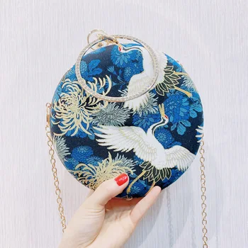 Chinese Style Embroidery Crane Evening Bags Vintage Flower Circular Handbags Ladies Shoulder Bags For Girls Wedding Bags Bolsos
Chinese Style Embroidery Crane Evening Bags Vintage Flower Circular Handbags Ladies Shoulder Bags For Girls Wedding Bags Bolsos