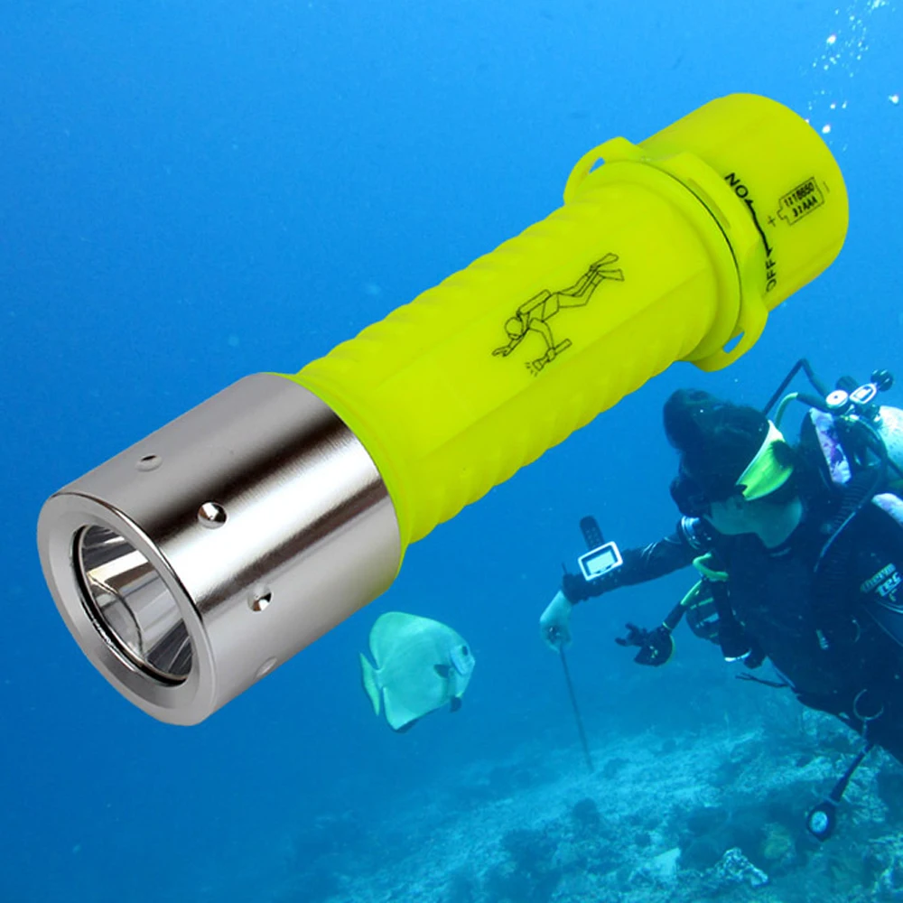 Diving flashlight super bright LED diving light 2000LM Q5 waterproof underwater flash deep diving snorkeling equipment
Diving flashlight super bright LED diving light 2000LM Q5 waterproof underwater flash deep diving snorkeling equipment