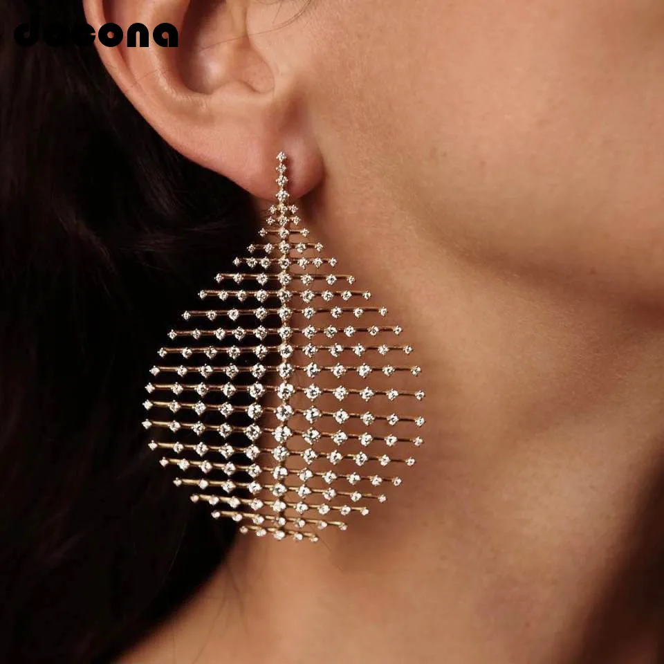 Docona Crystal Ball Shape Drop Earrings Gold Shinny Exaggerated Dangle Earrings For Women Fashion Geometric Earrings 1pcs 3714
Docona Crystal Ball Shape Drop Earrings Gold Shinny Exaggerated Dangle Earrings For Women Fashion Geometric Earrings 1pcs 3714