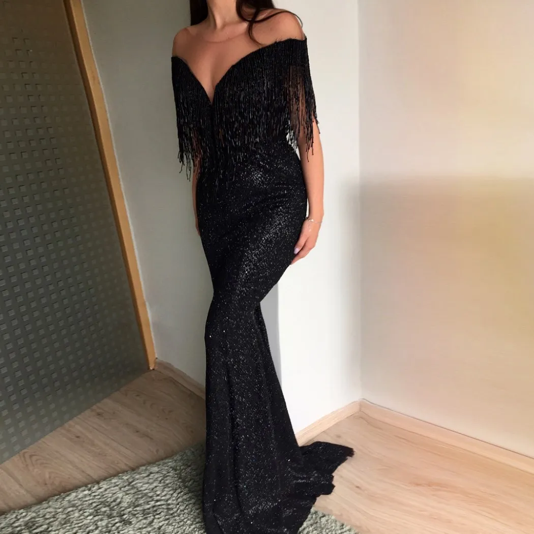 2019 Women Off Shoulder Tassel Bodycon Elegant Sequins Dress Sexy Ladies Boadycon Black Maxi Party Long Dress
2019 Women Off Shoulder Tassel Bodycon Elegant Sequins Dress Sexy Ladies Boadycon Black Maxi Party Long Dress
