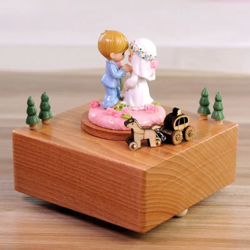 Wooden furnishing articles music box characters music box wooden crafts children's valentine's day is the birthday gift
Wooden furnishing articles music box characters music box wooden crafts children's valentine's day is the birthday gift