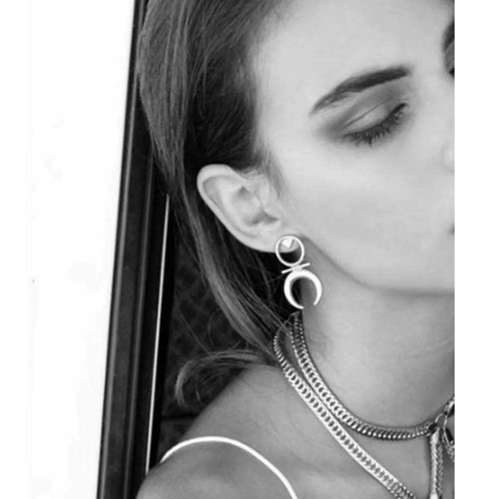 Trending Stud Earrings High Quality Zinc Alloy Moon Earrings Fashion Jewelry Birthday Gift e0140
Trending Stud Earrings High Quality Zinc Alloy Moon Earrings Fashion Jewelry Birthday Gift e0140