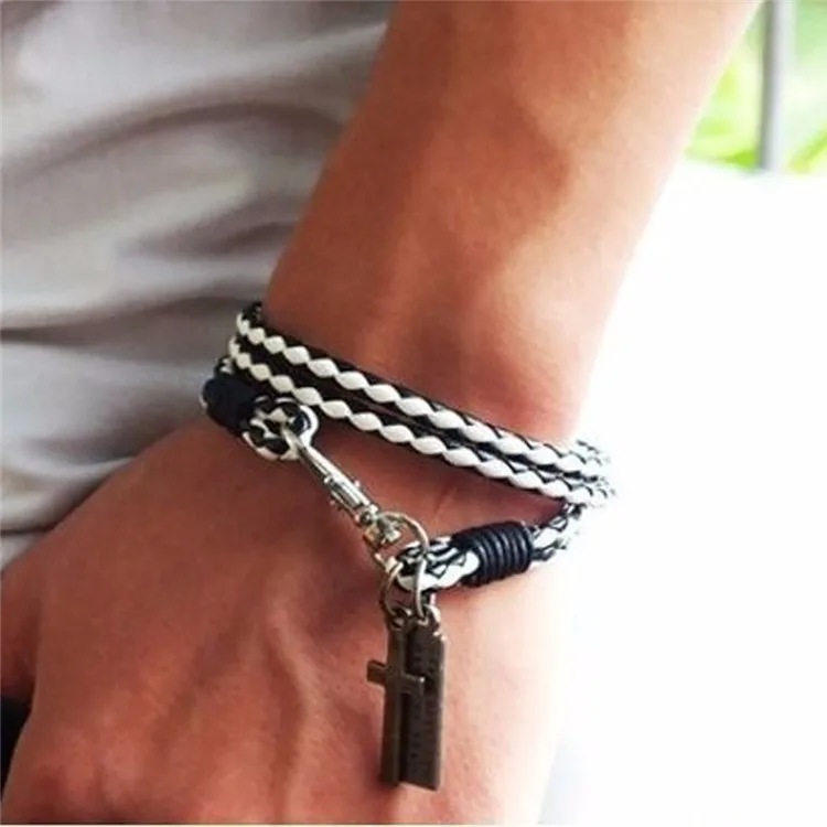 Болстретчер-парашют из экокожи с цепочками купить со скидкой в секс шопе  Фетиш и BDSM  Утяжелители на мошонку