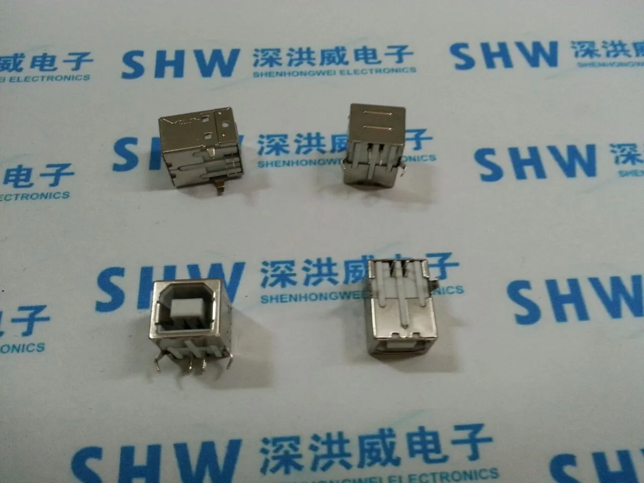 USB socket type B mother B a D type print square opening mouth mother into 90 degrees
USB socket type B mother B a D type print square opening mouth mother into 90 degrees
