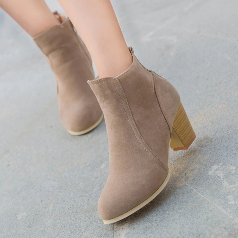 2019 Chic Autumn Women Shoes Retro High Heel Ankle Boots Female Block Mid Heels Casual Booties
2019 Chic Autumn Women Shoes Retro High Heel Ankle Boots Female Block Mid Heels Casual Booties