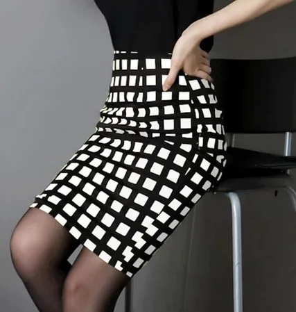2017 Spring Summer Step Waisted Pencil Skirt OL Black and White Plaid Skirt bust Package Hip Skirts For Woman
2017 Spring Summer Step Waisted Pencil Skirt OL Black and White Plaid Skirt bust Package Hip Skirts For Woman