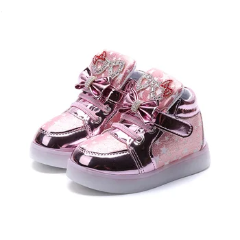 Children's sports shoes 2019 spring and autumn new magic stickers flashing lights children's casual shoes men and women shoes
Children's sports shoes 2019 spring and autumn new magic stickers flashing lights children's casual shoes men and women shoes