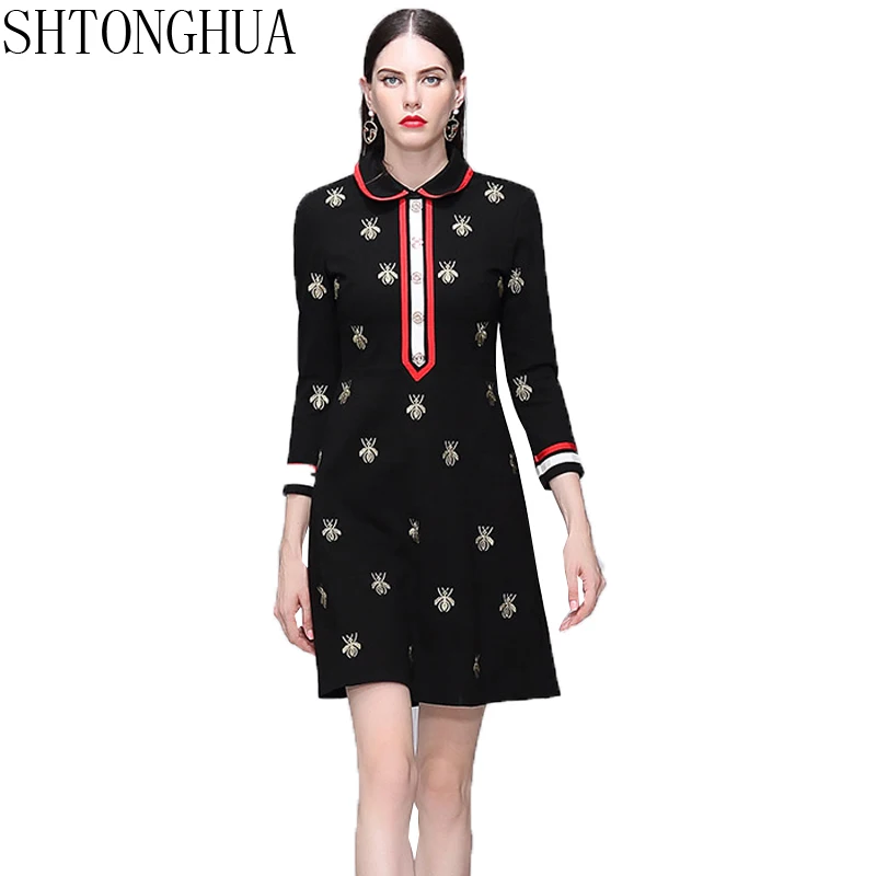 SHTONGHUA 2019 Designer Spring Black Mini Dress Women's Long Sleeve Gold Line Embroiderye Bee Lady Party Dress
SHTONGHUA 2019 Designer Spring Black Mini Dress Women's Long Sleeve Gold Line Embroiderye Bee Lady Party Dress
