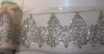 Glued glitter sequins lace trim New mesh african indian lace fabric for wedding /evening dress
Glued glitter sequins lace trim New mesh african indian lace fabric for wedding /evening dress
