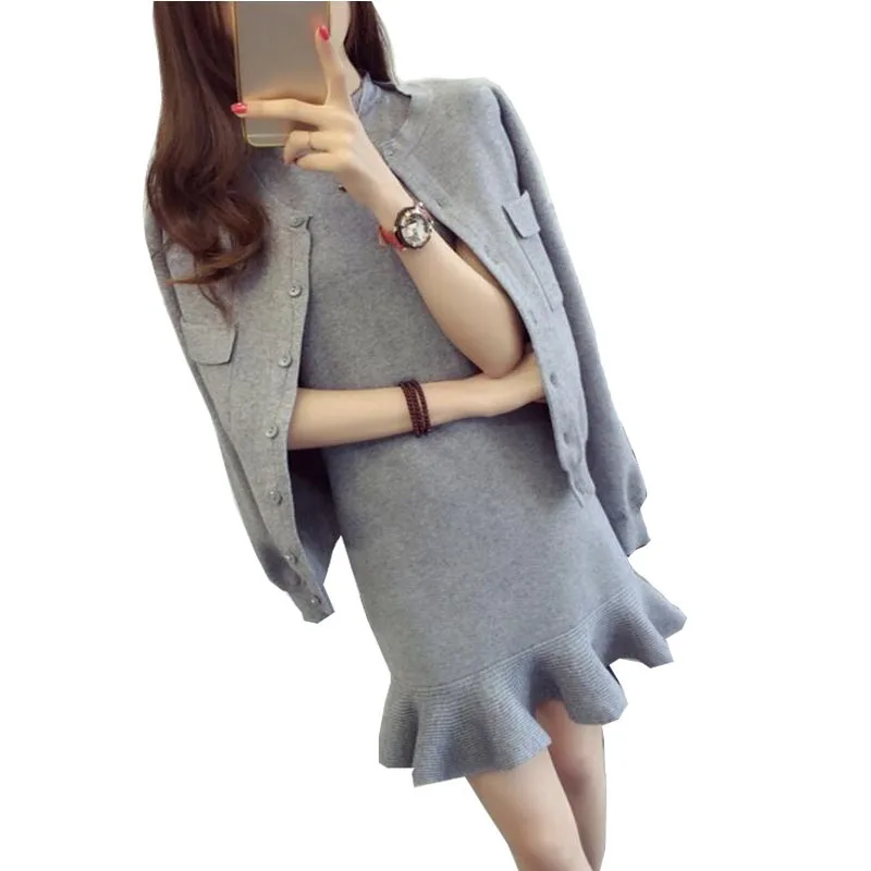 2 Piece Set winter cardigan long sleeve Top And Skirt Set Dresses suits black/blue/gray/pink Knitted two piece set with Jackets
2 Piece Set winter cardigan long sleeve Top And Skirt Set Dresses suits black/blue/gray/pink Knitted two piece set with Jackets