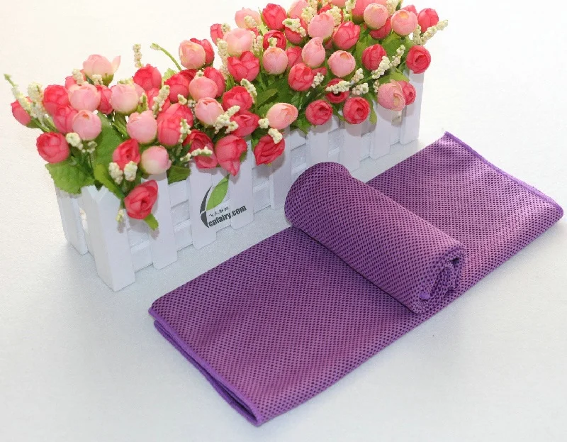 2017 Black Creative Summer Ice Cooling Towel Cool Gym Sports Towels for Basketball Absorbent Microfiber Fabric wholesale
2017 Black Creative Summer Ice Cooling Towel Cool Gym Sports Towels for Basketball Absorbent Microfiber Fabric wholesale
