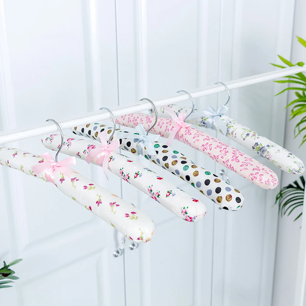 5pcs Blossom Sponge Padded Clothes Hanger Clothes Suit Dress Hangers Rack Skid Resistance Cotton Satin Coat Hangers
5pcs Blossom Sponge Padded Clothes Hanger Clothes Suit Dress Hangers Rack Skid Resistance Cotton Satin Coat Hangers
