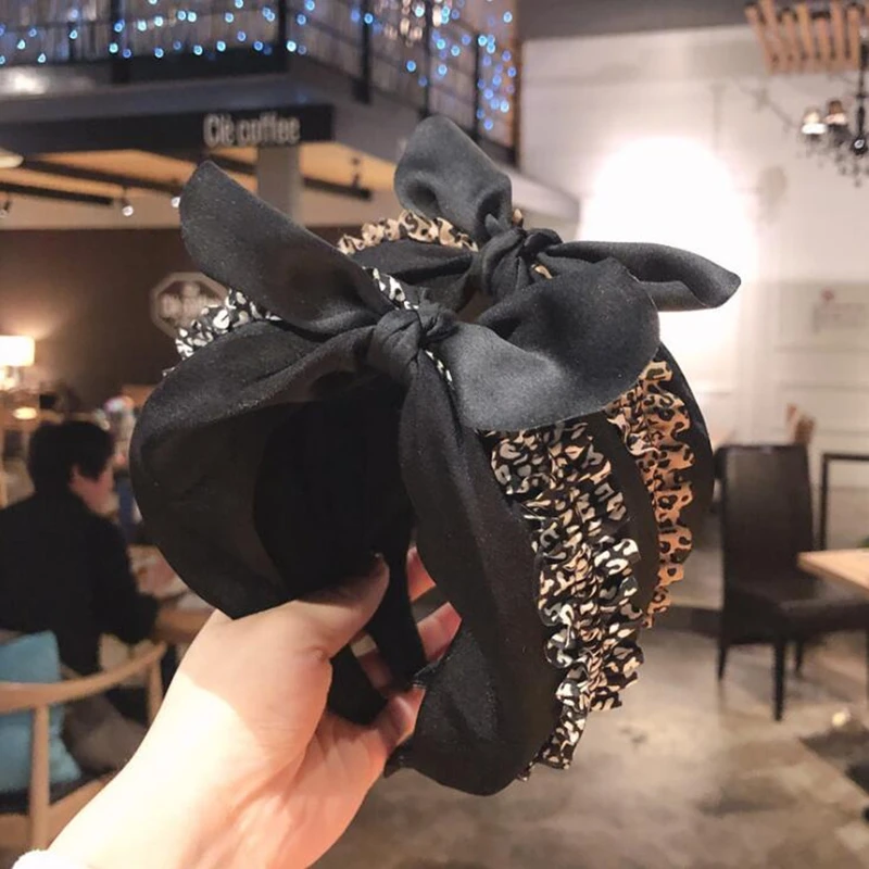 1 pc Spring Women Korean Style Leopard print Bezel Bow Hairband Girls Chic Fashion Rabbit Ear Striped Hair Accessories Headband
1 pc Spring Women Korean Style Leopard print Bezel Bow Hairband Girls Chic Fashion Rabbit Ear Striped Hair Accessories Headband